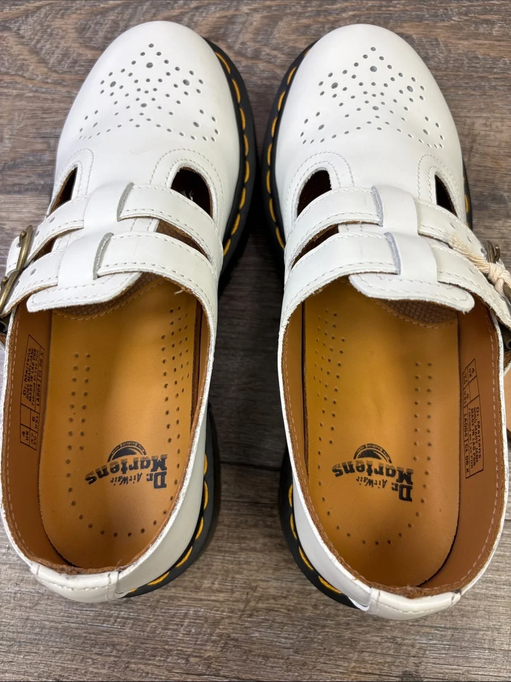 Dr. Martens 8065 Mary Jane White Leather Shoes Women’s US 6 NWT